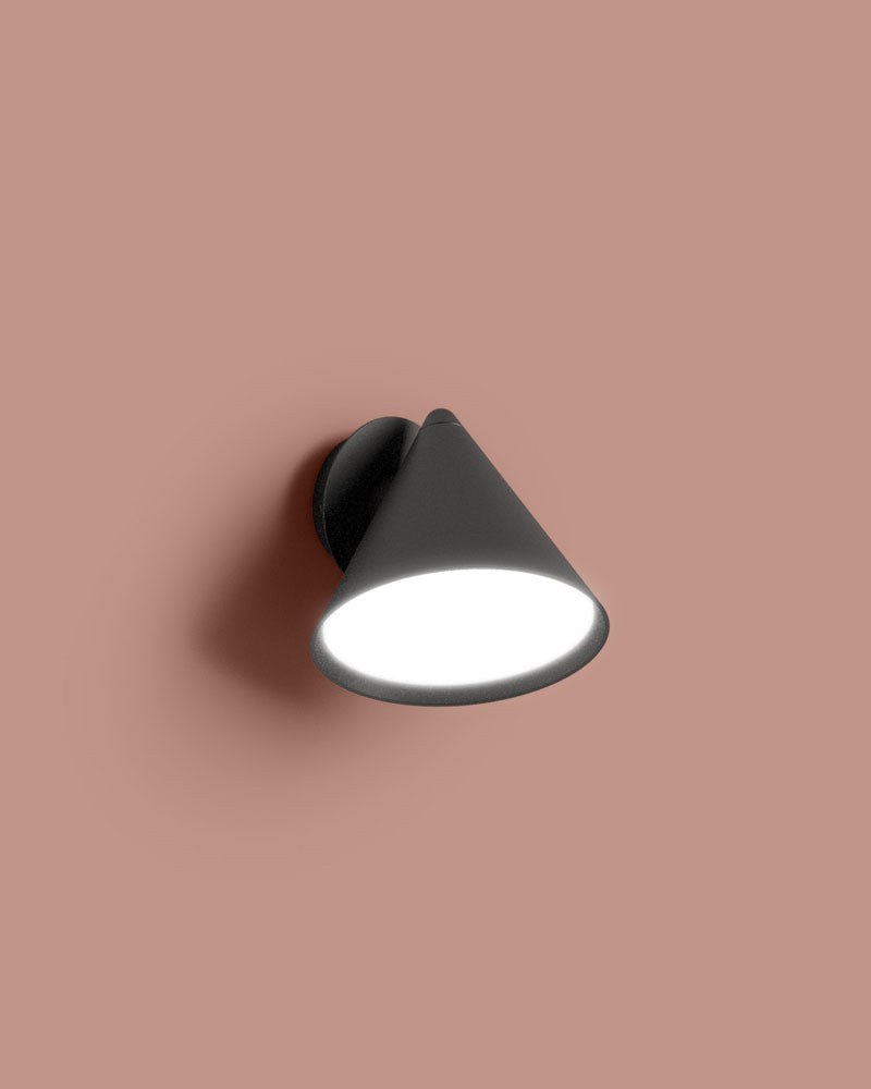 Lampada da parete Cerasa Cono finitura Nichel
